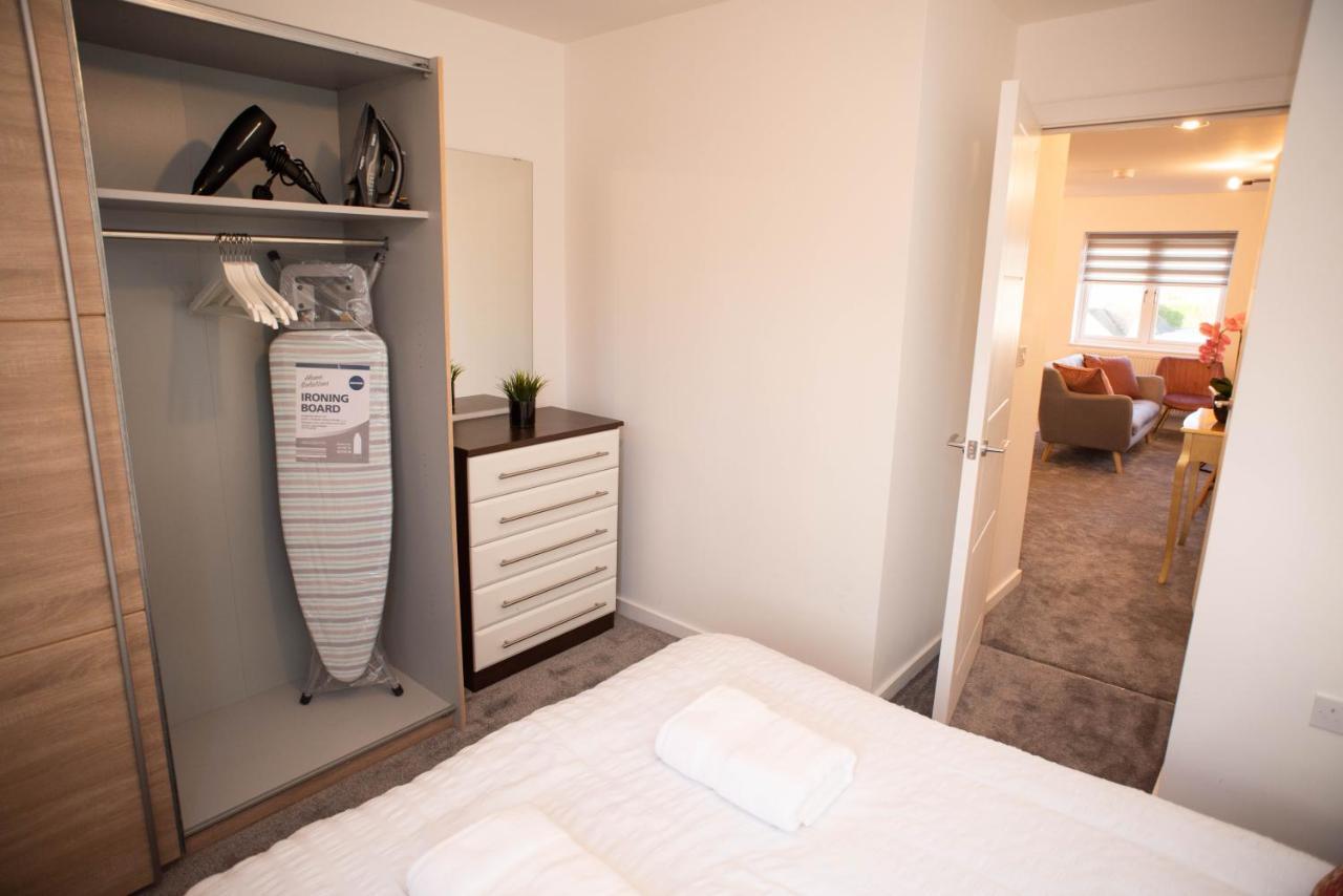 Walnut Flats-F4, 2-Bedroom With Ensuite - Parking, Netflix, Wifi - Close To Oxford, Bicester & Blenheim Palace Kidlington Dış mekan fotoğraf